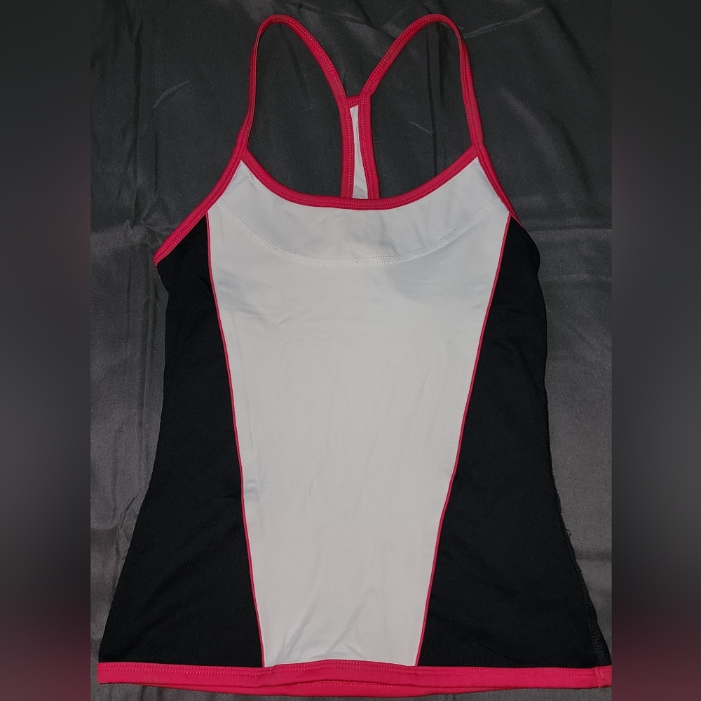 Womens ON exercise tank top